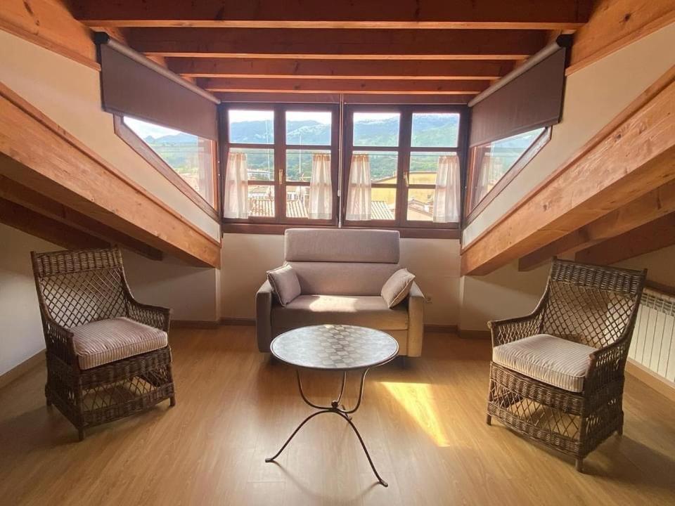 לאנס Apartamentos El Cordial De Fausto מראה חיצוני תמונה