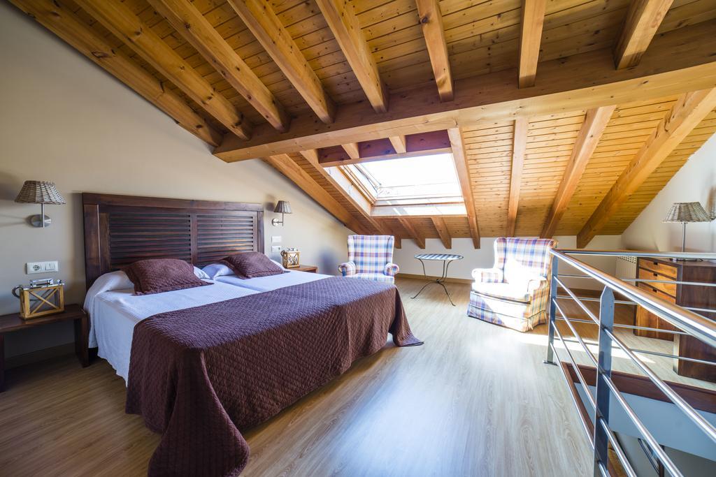 לאנס Apartamentos El Cordial De Fausto מראה חיצוני תמונה