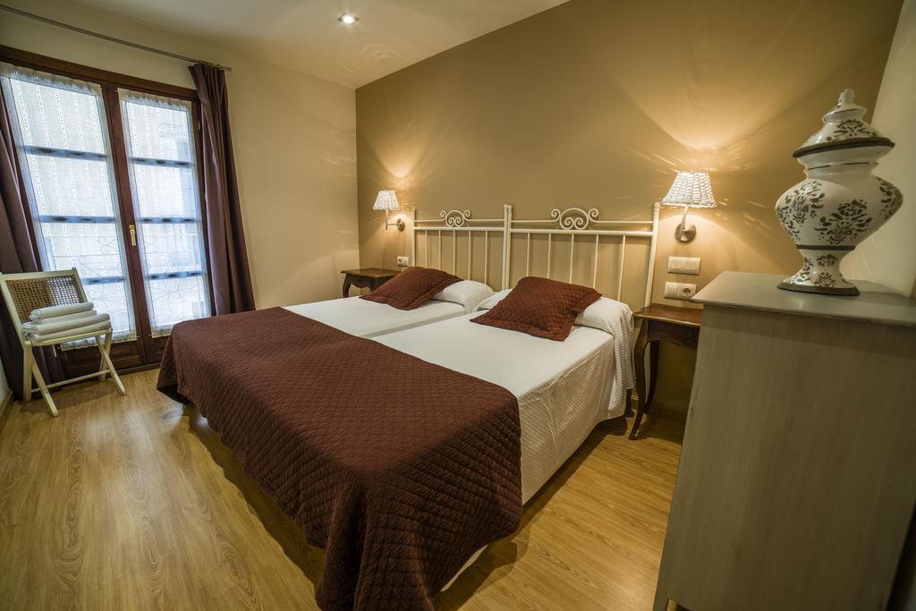 לאנס Apartamentos El Cordial De Fausto מראה חיצוני תמונה